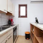Apartments By The Sea Tisno, Murter - 812 Διαμέρισμα