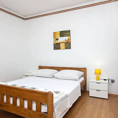 Apartments By The Sea Tisno, Murter - 812 Διαμέρισμα