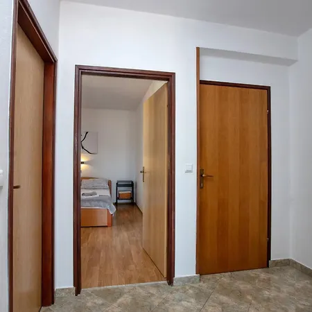 Apartments By The Sea Tisno, Murter - 812 Apartment