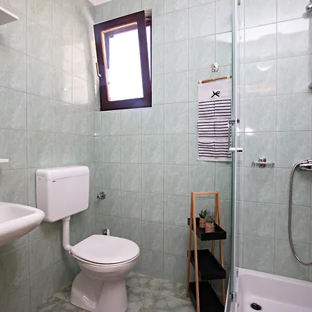 Apartments By The Sea Tisno, Murter - 812 Apartment Tisno