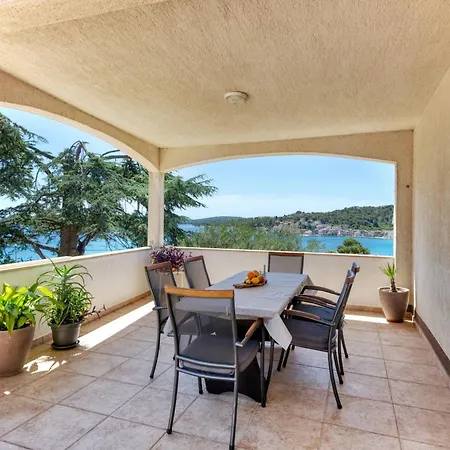 Apartment Apartments By The Sea Tisno, Murter - 812 *