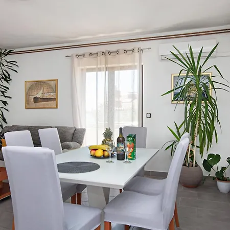 Apartments By The Sea Tisno, Murter - 812 * Tisno