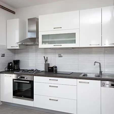 Apartment Apartments By The Sea Tisno, Murter - 812