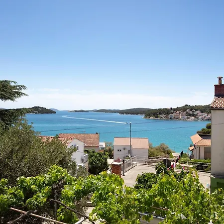 Apartments By The Sea Tisno, Murter - 812 Apartment *