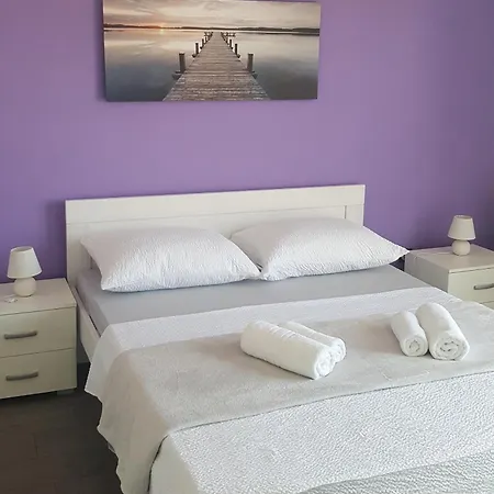 Apartman By The Sea Tisno, Murter - 812 Tisno