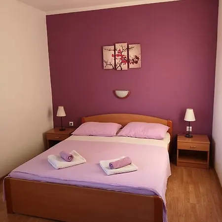 Apartments By The Sea Tisno, Murter - 812 Tisno