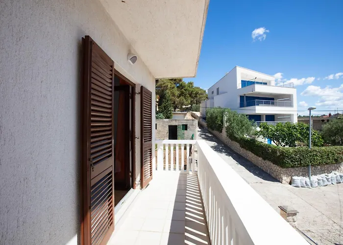 By The Sea Tisno, Murter - 812 تيسنو