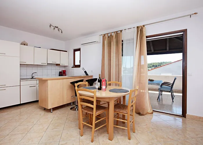 Apartamento By The Sea Tisno, Murter - 812