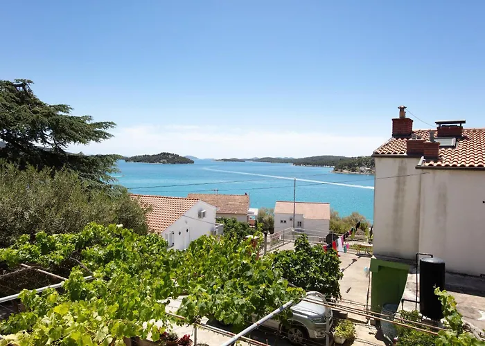 Apartamento By The Sea Tisno, Murter - 812 Tisno