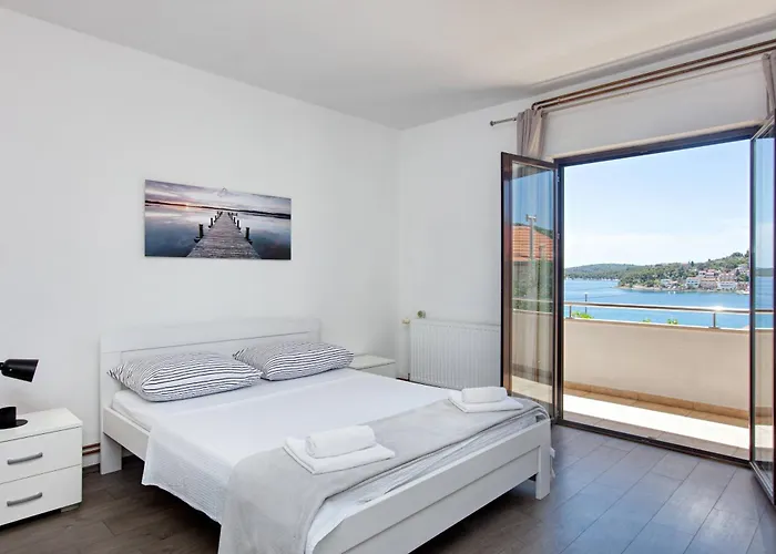 By The Sea Tisno, Murter - 812 *